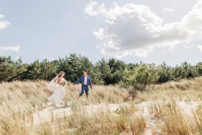 Hochzeitsfotograf- Usedom-heiraten- Ahlbeck-Heringsdorf-Anklam-Zinnowitz-Hochzeit-Ostsee-Brautpaarshooting-Strand