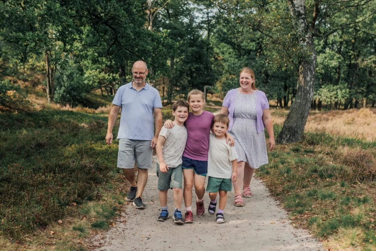 Familienshooting Hamburg, Familienfotos Rostock, Familienfotograf Rostock, Familienfotograf Hamburg, Fischbeker Heide, Familienfotos Rostock, Familienshooting Rostock, Familienshooting in der Natur, Familienfotos draußen
