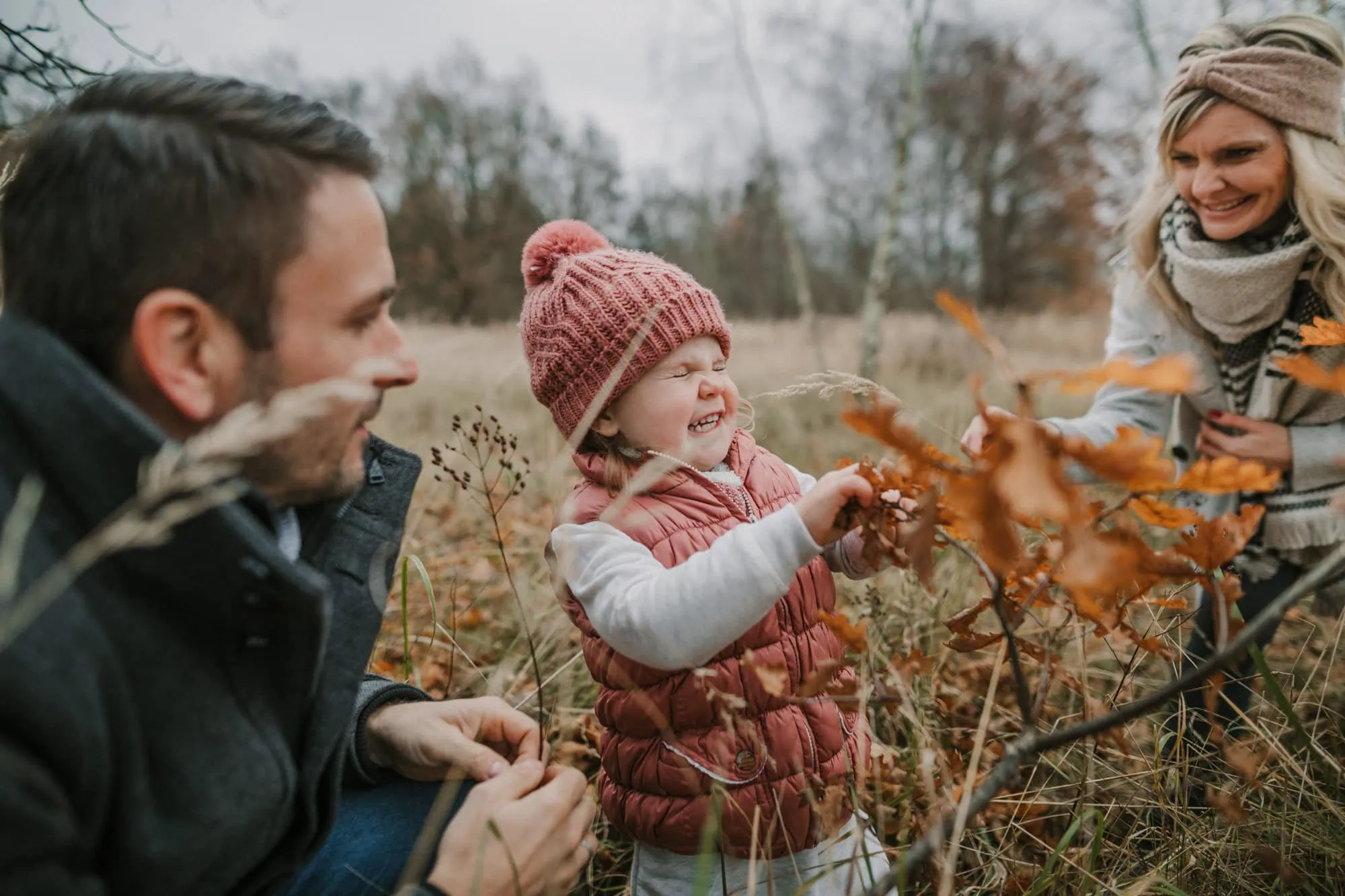 Familienshooting Rostock, Familienfotos Rostock, Familienfotograf Rostock, Familienfotos draußen, Familienshooting im Winter, Familienshooting im Herbst, natülriche Familienfotos
