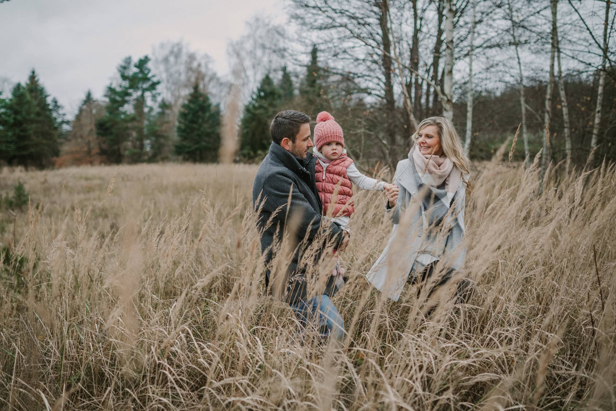 Familienshooting Rostock, Familienfotos Rostock, Familienfotograf Rostock, Familienfotos draußen, Familienshooting im Winter, Familienshooting im Herbst, natülriche Familienfotos