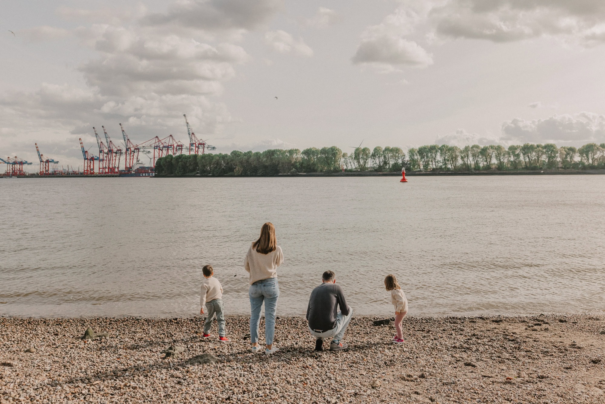 Familienshooting Hamburg, Familienfotos Rostock, Familienfotograf Rostock, Familienfotograf Hamburg, Fischbeker Heide, Familienfotos Rostock, Familienshooting Rostock, Familienshooting Elbstrand, Familienfotos draußen
