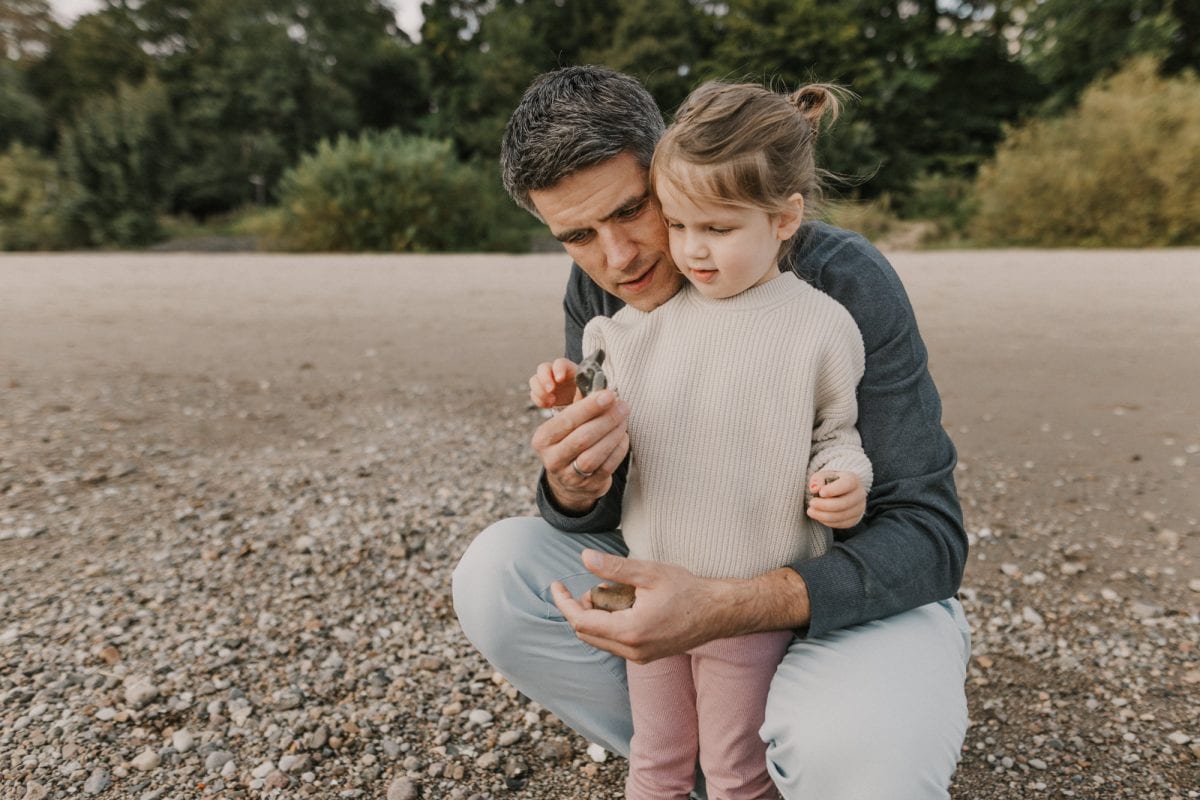 Familienshooting Hamburg, Familienfotos Rostock, Familienfotograf Rostock, Familienfotograf Hamburg, Fischbeker Heide, Familienfotos Rostock, Familienshooting Rostock, Familienshooting Elbstrand, Familienfotos draußen