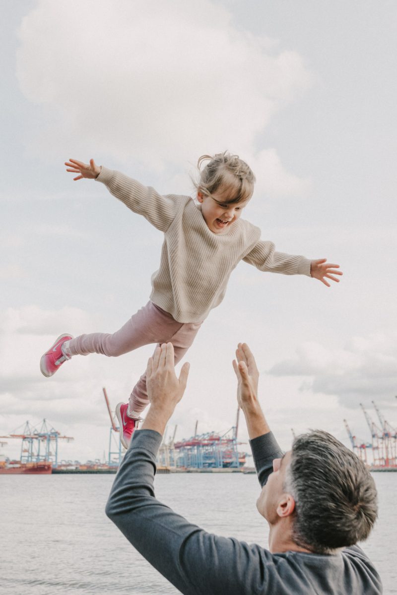 Familienshooting Hamburg, Familienfotos Rostock, Familienfotograf Rostock, Familienfotograf Hamburg, Fischbeker Heide, Familienfotos Rostock, Familienshooting Rostock, Familienshooting Elbstrand, Familienfotos draußen