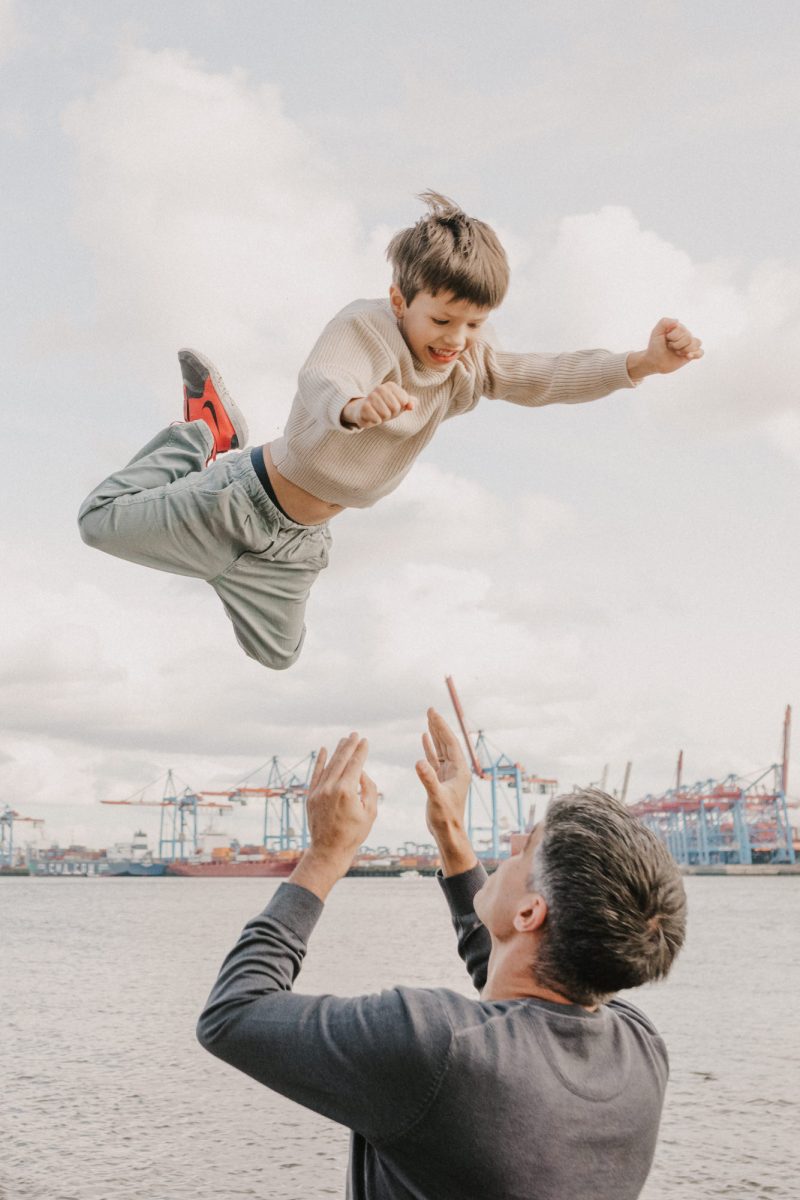 Familienshooting Hamburg, Familienfotos Rostock, Familienfotograf Rostock, Familienfotograf Hamburg, Fischbeker Heide, Familienfotos Rostock, Familienshooting Rostock, Familienshooting Elbstrand, Familienfotos draußen