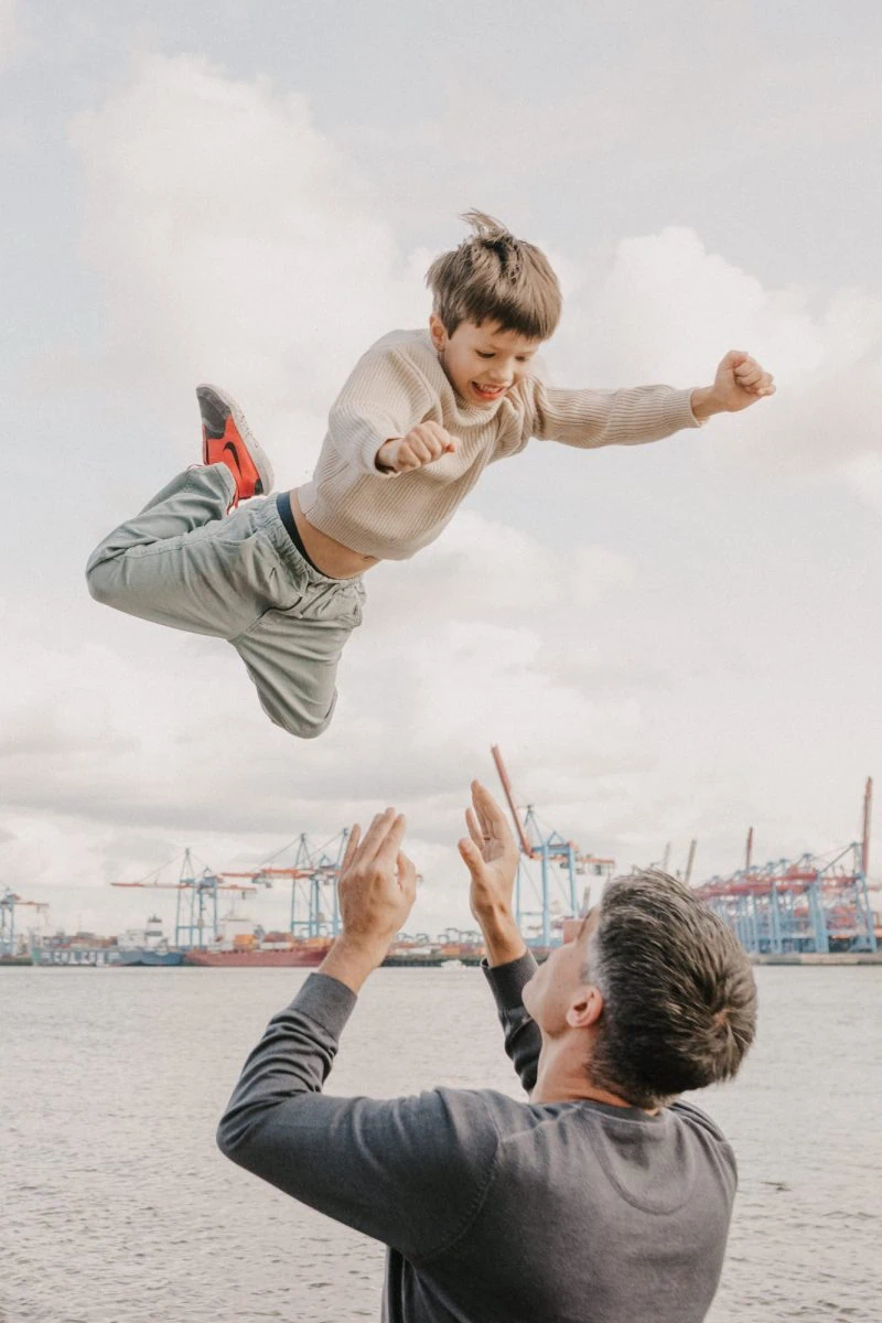 Familienshooting Hamburg, Familienfotos Rostock, Familienfotograf Rostock, Familienfotograf Hamburg, Fischbeker Heide, Familienfotos Rostock, Familienshooting Rostock, Familienshooting Elbstrand, Familienfotos draußen