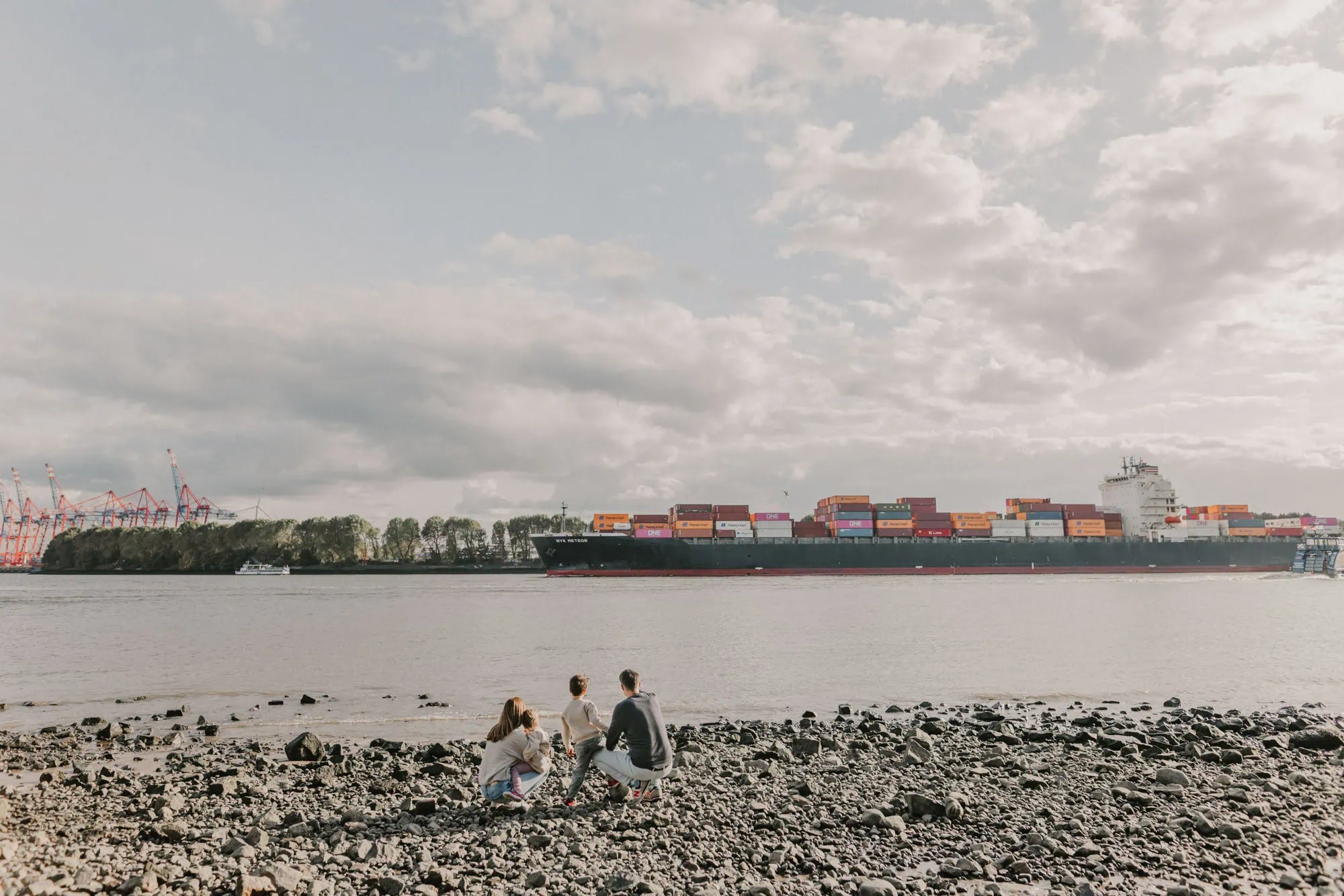 Familienshooting Hamburg, Familienfotos Rostock, Familienfotograf Rostock, Familienfotograf Hamburg, Fischbeker Heide, Familienfotos Rostock, Familienshooting Rostock, Familienshooting Elbstrand, Familienfotos draußen