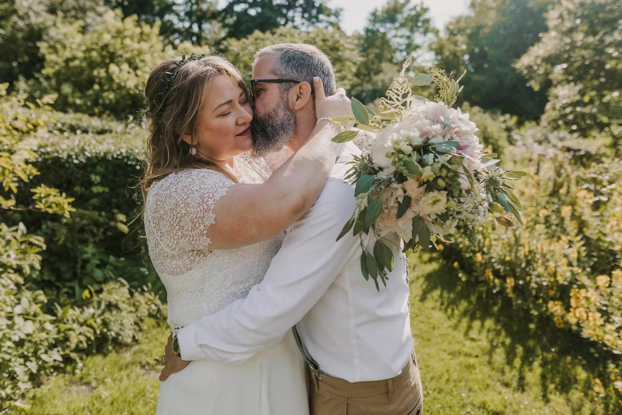 Hochzeitsfotograf Rostock; hochwertige Hochzeitsfotos Rostock; Hochzeit Fotos Rostock; Hochzeitsfotografin Rostock; Hochzeitsfotograf Mecklenburg Vorpommern; Hochzeitfotograf MV; Hochzeitsfotografie Rostock; Hochzeitsbilder Rostock; fotograf hochzeit rostock; Brautpaarfotos Rostock; heiraten in MV; Rosenhof Groß Siemen