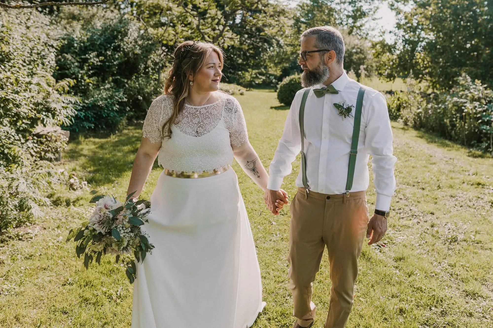 Hochzeitsfotograf Rostock; hochwertige Hochzeitsfotos Rostock; Hochzeit Fotos Rostock; Hochzeitsfotografin Rostock; Hochzeitsfotograf Mecklenburg Vorpommern; Hochzeitfotograf MV; Hochzeitsfotografie Rostock; Hochzeitsbilder Rostock; fotograf hochzeit rostock; Brautpaarfotos Rostock; heiraten in MV; Rosenhof Groß Siemen