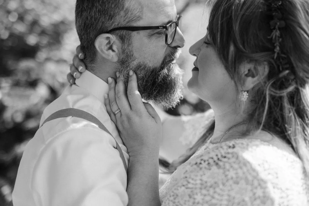 Hochzeitsfotograf Rostock; hochwertige Hochzeitsfotos Rostock; Hochzeit Fotos Rostock; Hochzeitsfotografin Rostock; Hochzeitsfotograf Mecklenburg Vorpommern; Hochzeitfotograf MV; Hochzeitsfotografie Rostock; Hochzeitsbilder Rostock; fotograf hochzeit rostock; Brautpaarfotos Rostock; heiraten in MV; Rosenhof Groß Siemen