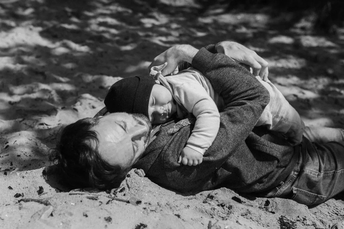 Familienshooting Rostock, Familienfotos Rostock, Familienfotograf Rostock, Familienfotos draußen, natülriche Familienfotos, Familienbilder an der Ostsee, Familienfotografin Rostock