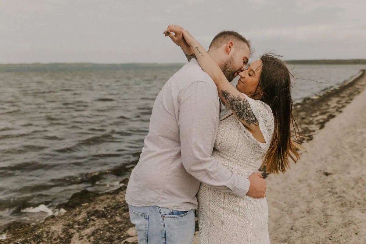 babybauchshooting rostock, babybauchfotos rostock,fotografin babybauch rostock, paarfotos rerik, paarfotografin rerik, paarfotografin rostock, paarfotos rostock, paarshooting rostock, pärchenfotos rostock, schwangerschaftsfotografie rostock, babybauchshooting rügen, schwangerschaftsshooting rostock