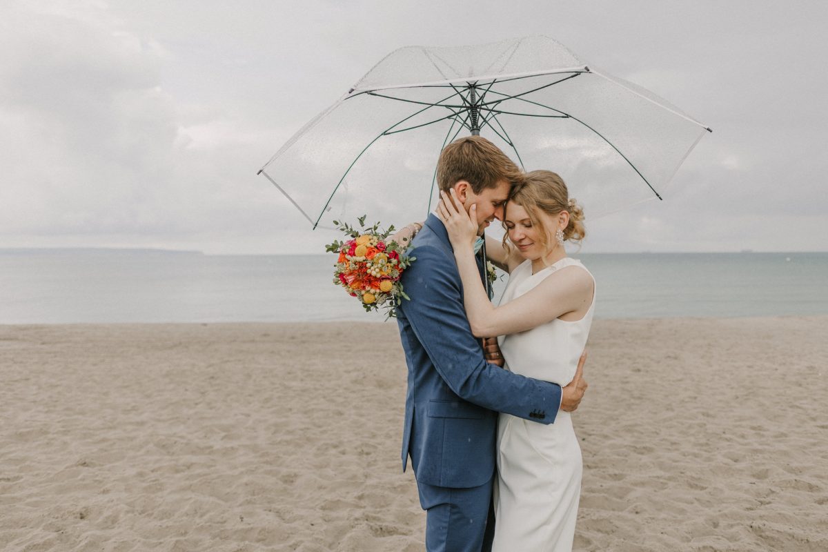 hochzeitsfotograf ruegen, hochzeitsfotografin ruegen, hochzeitsbilder ruegen, hochzeitsfotos ruegen, hochzeitsfotograf binz, hochzeitsfotografin binz, hochzeitsfotos binz, hochzeitsbilder binz, stranhochzeit ruegen, strandhochzeit binz, heiraten an der ostsee, müther turm, besondere hochzeitsfotos, trauung am meer