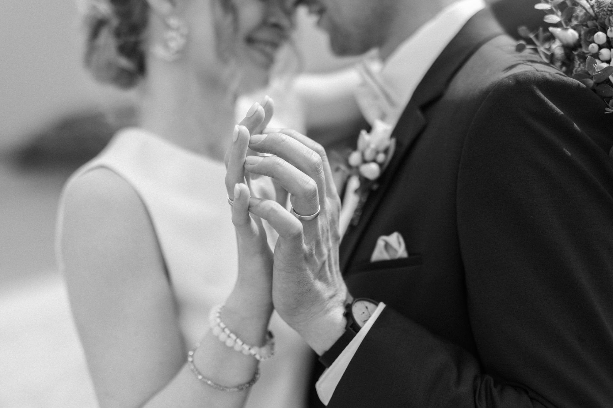 hochzeitsfotograf ruegen, hochzeitsfotografin ruegen, hochzeitsbilder ruegen, hochzeitsfotos ruegen, hochzeitsfotograf binz, hochzeitsfotografin binz, hochzeitsfotos binz, hochzeitsbilder binz, stranhochzeit ruegen, strandhochzeit binz, heiraten an der ostsee, müther turm, besondere hochzeitsfotos, trauung am meer