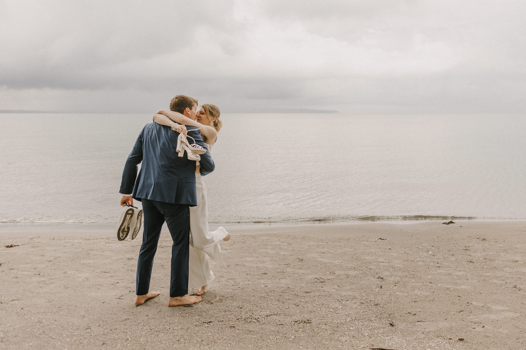 hochzeitsfotograf ruegen, hochzeitsfotografin ruegen, hochzeitsbilder ruegen, hochzeitsfotos ruegen, hochzeitsfotograf binz, hochzeitsfotografin binz, hochzeitsfotos binz, hochzeitsbilder binz, stranhochzeit ruegen, strandhochzeit binz, heiraten an der ostsee, müther turm, besondere hochzeitsfotos, trauung am meer