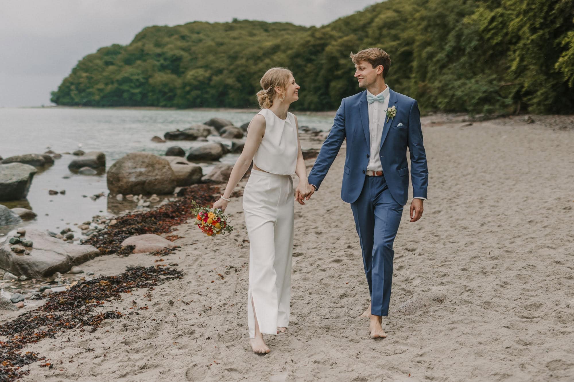 hochzeitsfotograf ruegen, hochzeitsfotografin ruegen, hochzeitsbilder ruegen, hochzeitsfotos ruegen, hochzeitsfotograf binz, hochzeitsfotografin binz, hochzeitsfotos binz, hochzeitsbilder binz, stranhochzeit ruegen, strandhochzeit binz, heiraten an der ostsee, müther turm, besondere hochzeitsfotos, trauung am meer