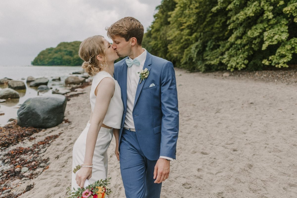 hochzeitsfotograf ruegen, hochzeitsfotografin ruegen, hochzeitsbilder ruegen, hochzeitsfotos ruegen, hochzeitsfotograf binz, hochzeitsfotografin binz, hochzeitsfotos binz, hochzeitsbilder binz, stranhochzeit ruegen, strandhochzeit binz, heiraten an der ostsee, müther turm, besondere hochzeitsfotos, trauung am meer