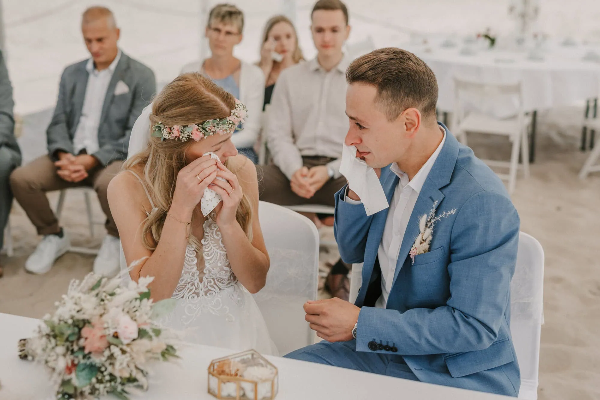Hochzeitsfotos Zingst, Hochzeitsfotograf Zingst, Ahrenshoop, Hochzeitsfotograf Ahrenshoop, Hochzeitsfotograf Fischland Darß, Wieck, Prerow, Hochzeit Fotos Zingst, Hochzeitsfotografin Zingst, hochwertig, Rostock, Ostsee, Strand, Mecklenburg Vorpommern, Hochzeitsfotografie Zingst, Hochzeitsbilder Zingst fotograf hochzeit zingst, fotograf hochzeit zingst, fotograf fischland darß , hochzeitsfotografin ostsee, Brautpaarfotos,, heiraten in MV, an der Ostsee heiraten, heiraten Grand hotel Ahrenshoop
