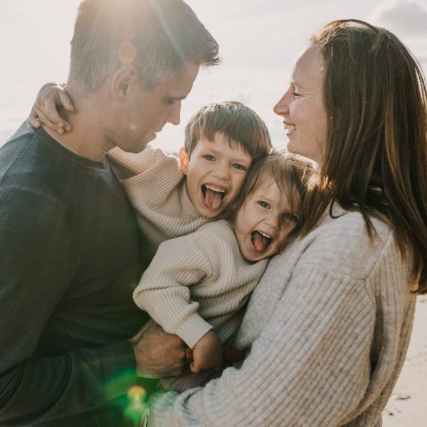 Familienshooting Hamburg, Familienfotos Rostock, Familienfotograf Rostock, Familienfotograf Hamburg, Fischbeker Heide, Familienfotos Rostock, Familienshooting Rostock, Familienshooting Elbstrand, Familienfotos draußen