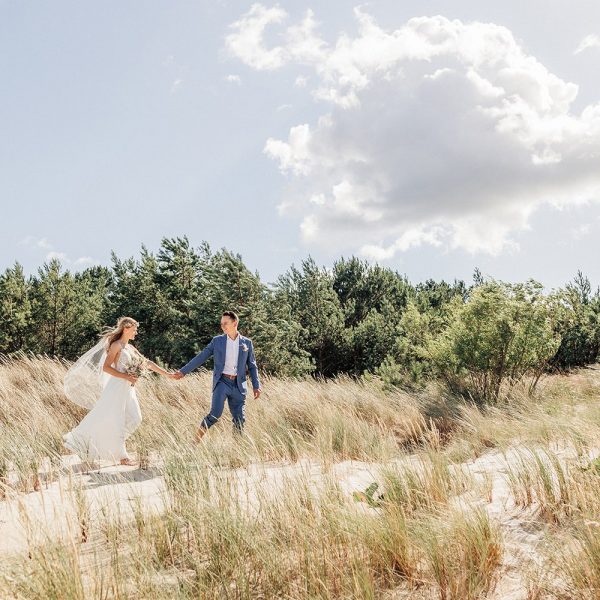 Hochzeitsfotograf- Usedom-heiraten- Ahlbeck-Heringsdorf-Anklam-Zinnowitz-Hochzeit-Ostsee-Brautpaarshooting-Strand